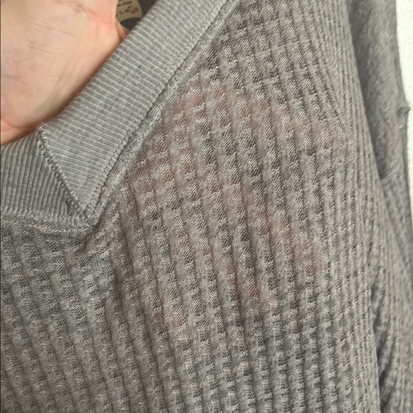 Gray V-Neck Waffle Knit Sweater - Picture 2 of 2